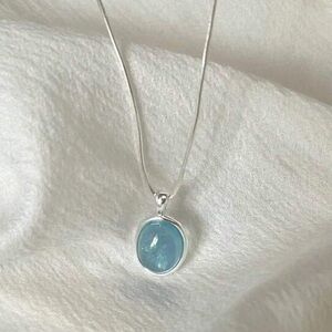 Delicate 925 Silver Aquamarine Minimalist Design Snake Bone Necklace
